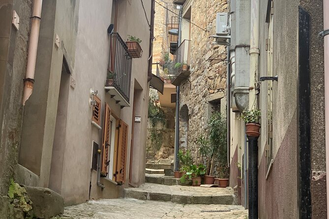 One day to Cefalù and Geraci Siculo from Palermo, private tour - Balancing beach time with hilltop time