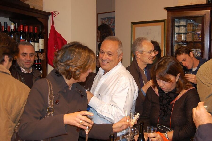 Palermo: 2-Hour Sicilian Cheese and Wine Tasting Tour - Why the host’s style makes the difference