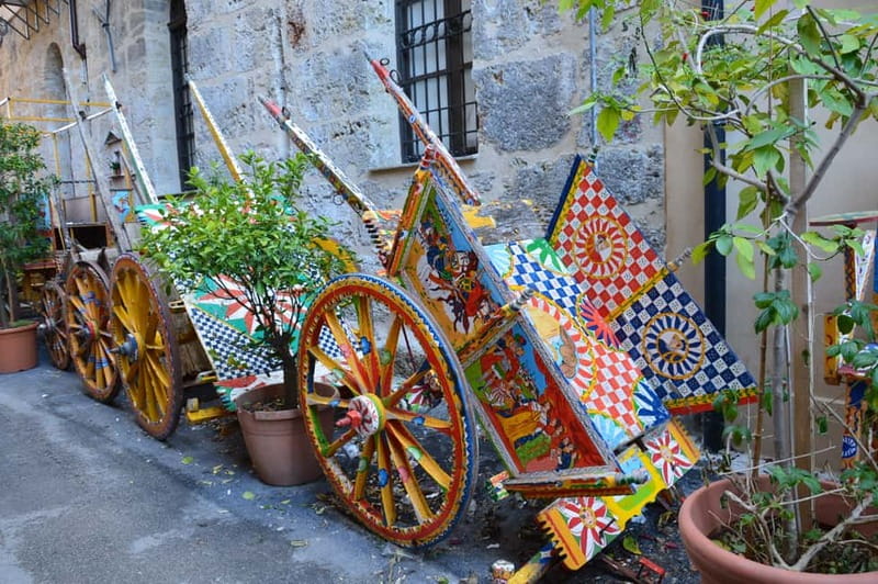 Palermo: Art and Architecture Walking Tour - Fontana Pretoria and Quattro Canti: Sicily’s Geometry Meets Storytelling