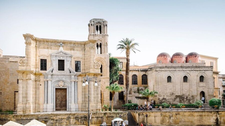 Palermo Audioguide - TravelMate app for your smartphone - Listening smart: online, offline, and the text option