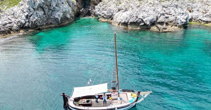 Palermo: boat tour among caves and breathtaking landscapes - Setting Off From Porticello, the Fishing-Port Start