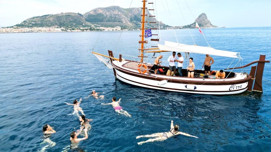 Palermo: boat tour among caves and breathtaking landscapes - Tre Piscine (Three Pools) in Mongerbino: Where Swims Get Famous