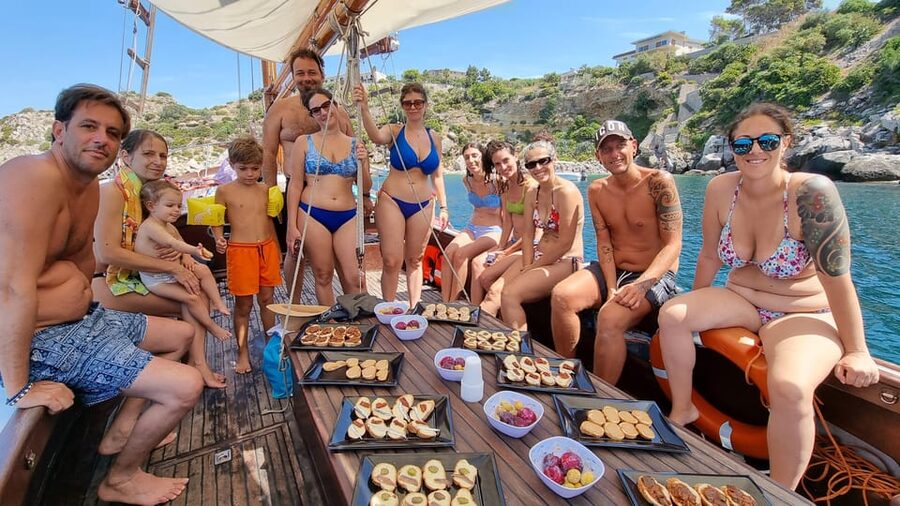 Palermo: boat tour among caves and breathtaking landscapes - Capo Zafferano Caves and Cliffs: The Scenery Segment You Do Not Skip