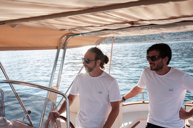 Palermo by Sea: Exclusive Coastal Escape with Aperitif - Grotta della Regina Aperitif: Sicilian Bites and Prosecco