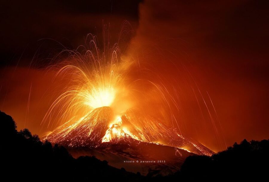 Palermo/Cefalù: Mount Etna and Taormina Day Trip - Comfort, rules, and accessibility basics