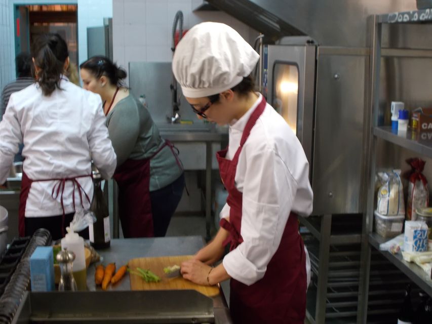 Palermo: Cooking and Limoncello Class - Comfort tips so you enjoy the class more