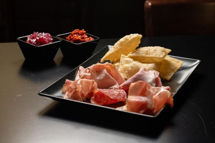 Palermo: Craft beer tasting with food samples at High Hops - Why High Hops Works in Palermo