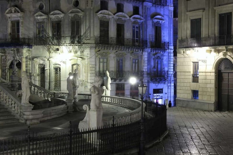 Palermo: Grand Night Tour in CruiserCar - CruiserCar Night Tour, in Plain Terms
