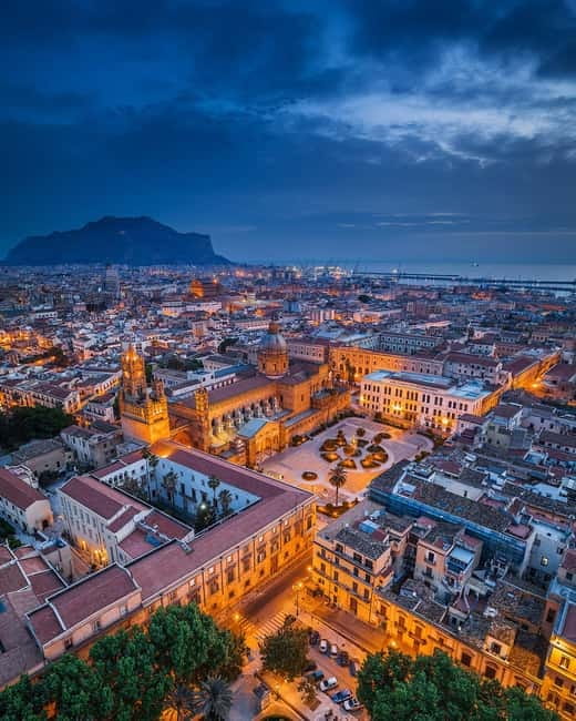 Palermo: Grand Night Tour in CruiserCar - The CruiserCar Mercedes Cabriolet: Why the Ride Matters