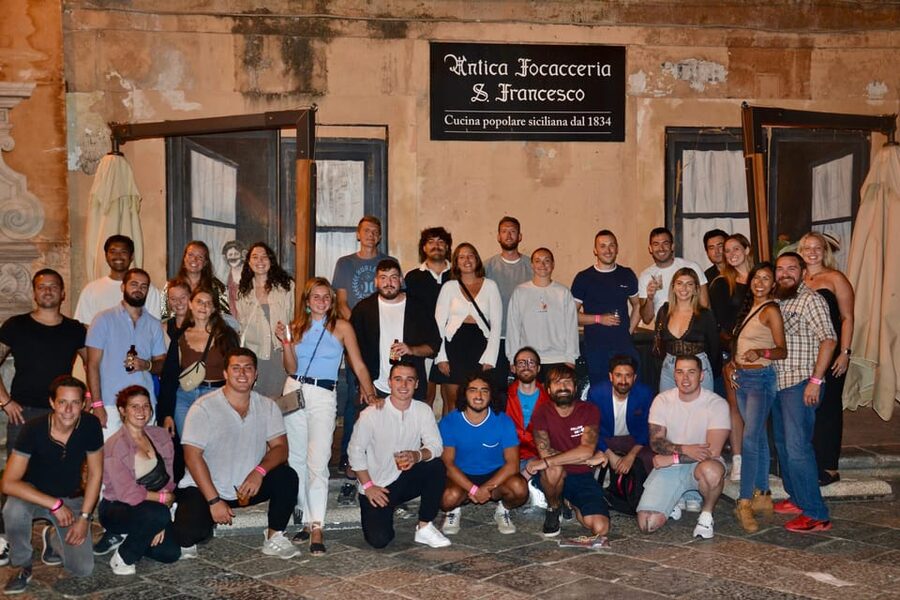 Palermo: Guided Bar Crawl with Shots and Discounts on Drinks - Stop-by-stop breakdown of the 5 hours (what you’ll do)