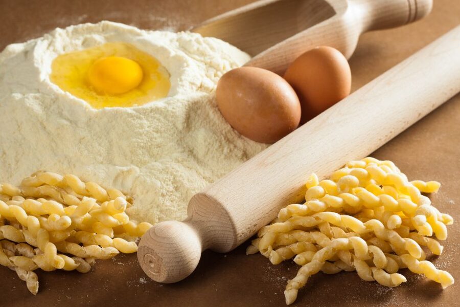 Palermo: Pasta & Tiramisu Cooking Class at a Local's Home - The 3-Hour Flow: Aperitivo, Rolling Sfoglia, and Two Pasta Dishes