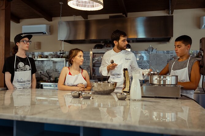 Palermo's Delight: Unleash the Secrets of Pizza and Gelato Making - Wine and Marsala: A Break That Still Feels Like Part of the Class