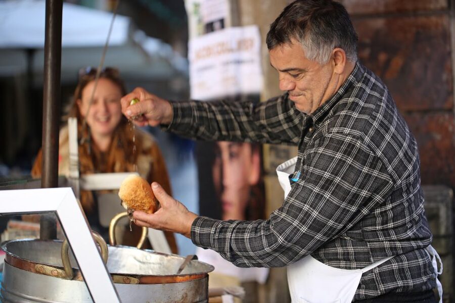 Palermo: Street Food and Local Market Tasting Tour - Dessert Finish: Cannoli, Gelato, and Sunday-Only Treats