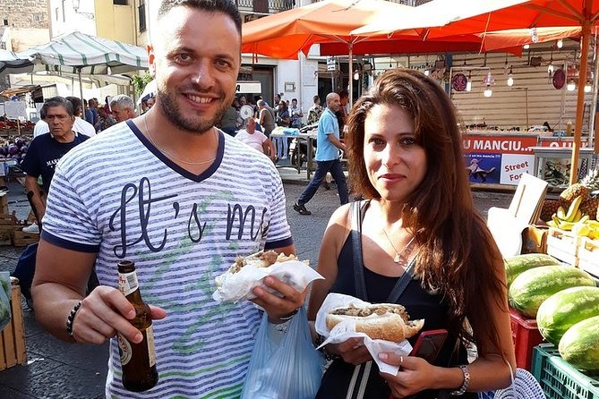 Palermo Street Food tour: art, history and ancient markets - Quattro Canti and Piazza Olivella: squares, churches, and famous angles