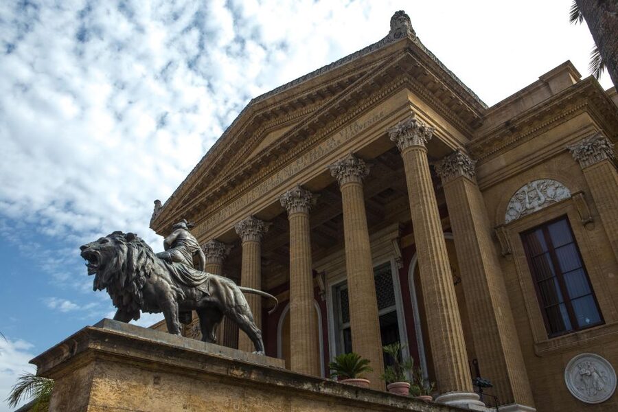 Palermo: Teatro Massimo Opera House Guided Tour - Top views of Palermo: a small payoff with big context