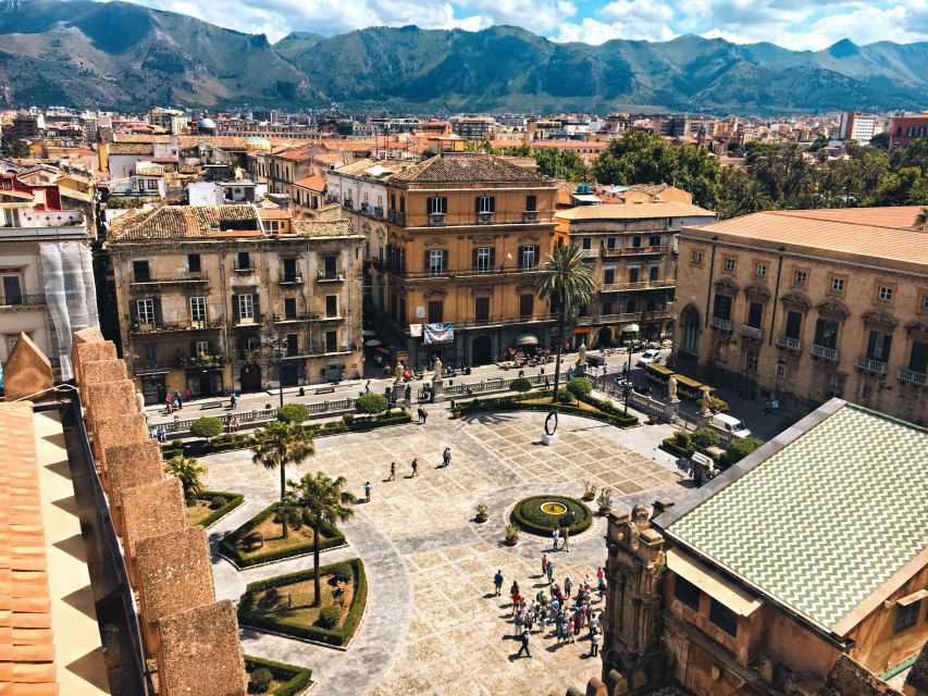 Palermo: three-hour private city tour - Teatro Massimo first, because Palermo begins with spectacle