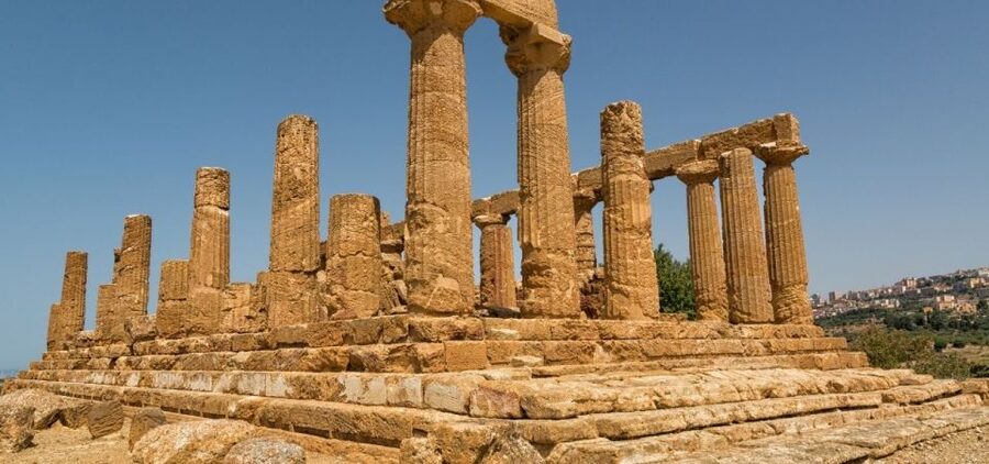 Palermo to Siracusa: stop al Valley of Temples & Roman Villa - Why an English-speaking driver matters for value