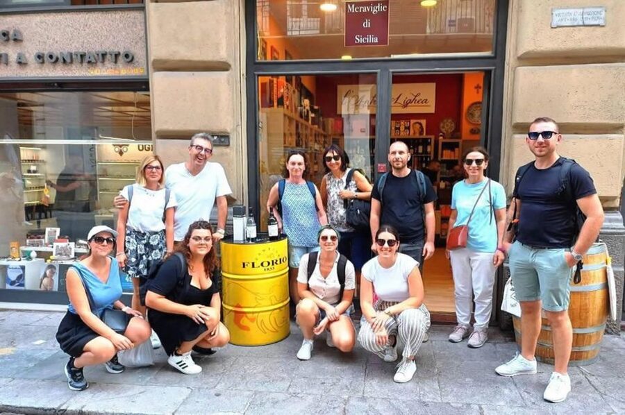 Palermo: Walking Tour of Historic Markets and Monuments - Quattro Canti and Fontana Pretoria: Baroque Corners and a Big Public Fountain