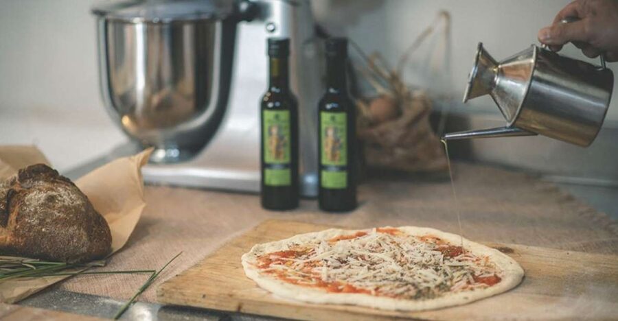 Partinico: Pizza-Making Class on an Organic Farm with Wine - Le mani in pasta: Pizza Laboratory Mode