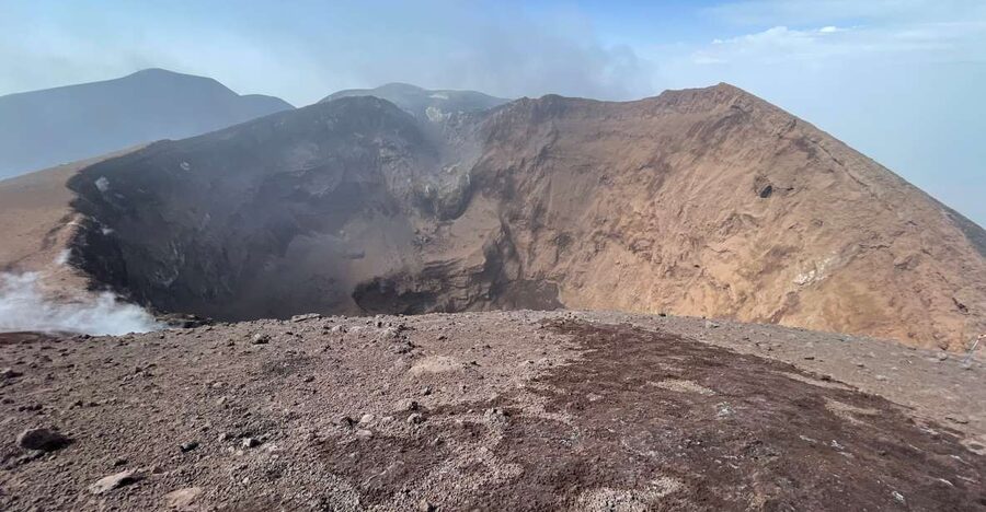 Piano Provenzana: Mount Etna Hiking Trip to 3,300 Meters - Where you start on Etna: Chiosco Bar Mareneve and the right parking lot