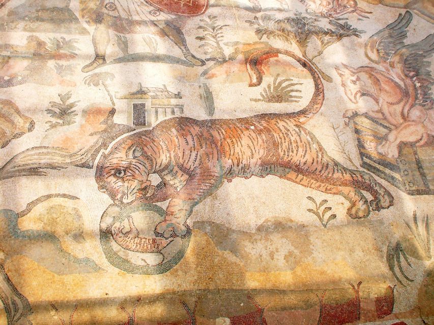Piazza Armerina: Roman Villa del Casale Mosaics Tour - Villa del Casale, why Piazza Armerina deserves a stop