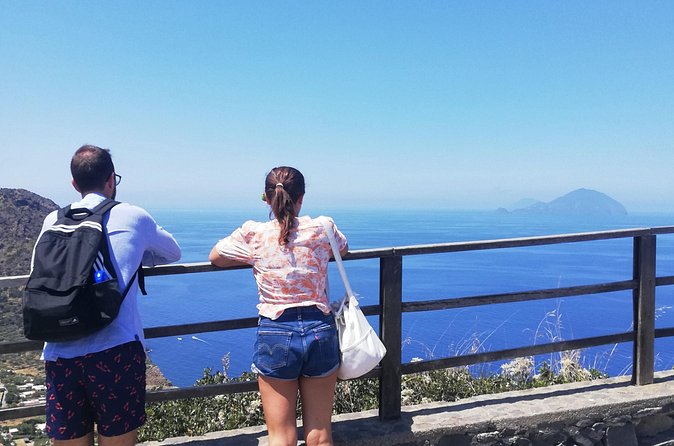 Private and guided tour of Salina: Discovering the Green Island - Punto Panoramico Semaforo: Filicudi, Alicudi, and the crater story of Pollara