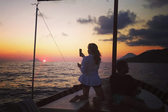 Private Boat Tour at Sunset to the Faraglioni of Lipari - Stop 1: Sail toward the Faraglioni and watch the sunset roll in