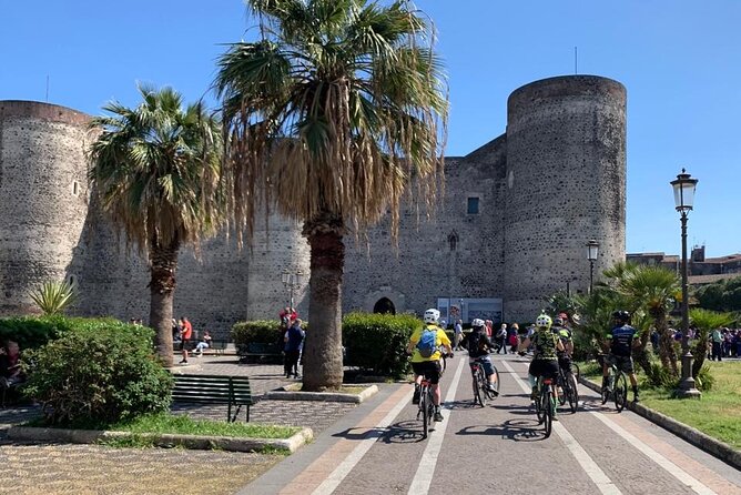 PRIVATE - Catania and Aci Trezza Bike trip - How a four-hour schedule stays smooth (and what to do with your time)