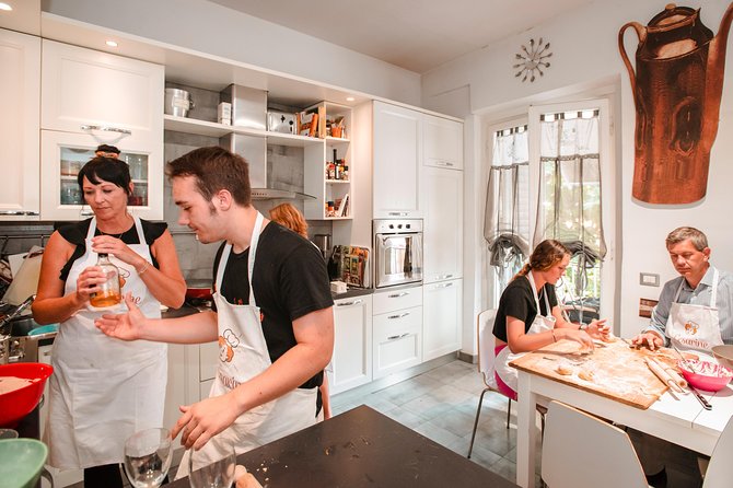 Private cooking class with lunch or dinner in Cefalù - Sanitary rules in the home: what to expect and how to prepare