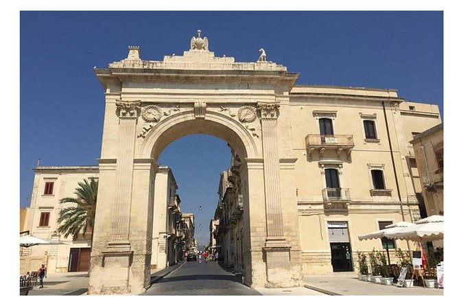 Private Day Tour to Syracuse and Noto - Guide quality: why Roberto and Janet matter for the day