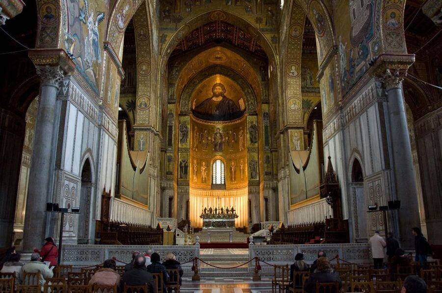 Private Monreale Cathedral and Cloister, Ceramic Lab tour - The 30-minute bakery stop for Sicilian pizza tasting
