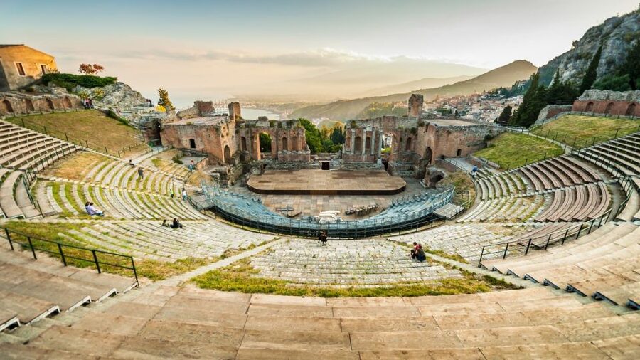 Private Taormina Top City Sights Walking Tour - Porta Messina again: finishing where you started