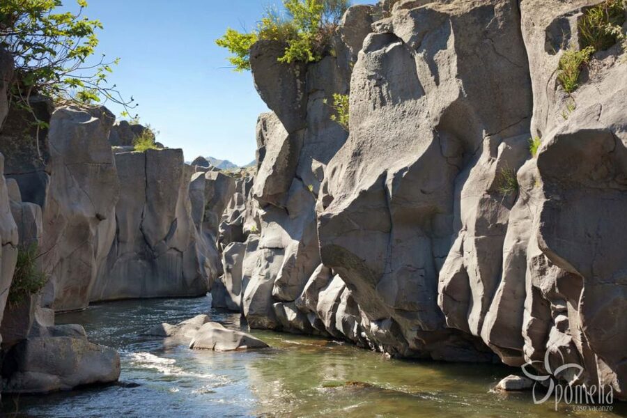 Private Tour of Alcantara Gorges. Including Food and Wine - Alcantara Gorges: Volcanic Columns, Real Water, and the Sicily Magic Trick