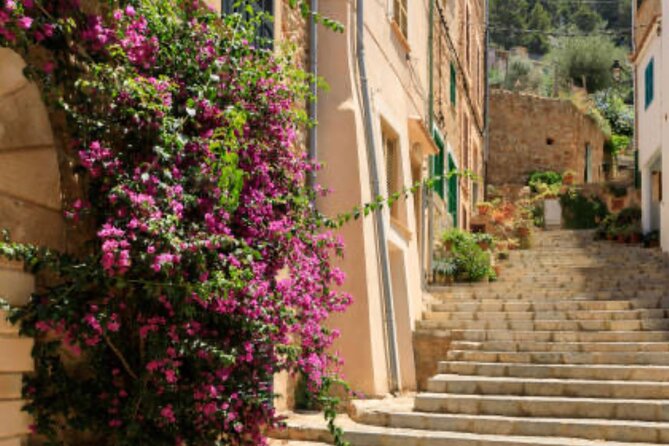 Private tour of Taormina, Castelmola, Isola bella for small groups - Messina Duomo bell tower: a surprising final wow