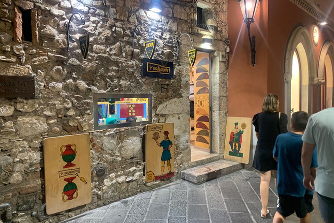 Private Tour Taormina, Savoca and Castelmola. Departure from Messina - Isola Bella: a 10-minute reality check for your camera