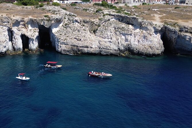Private tour with fish products and Full Drinks - Why Siracusa makes sense on a short private boat tour