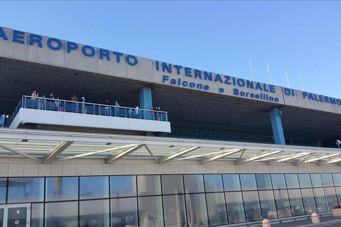 Private transfer from Palermo airport to Palermo city - The ride itself: comfort, WiFi, and the little things that help
