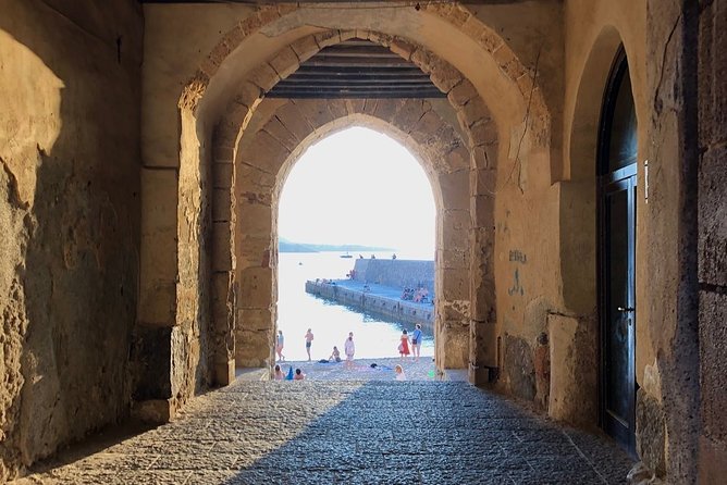 Private Transfer from Palermo Airport to Your Hotel in Cefalu - Arrival in Cefalù: choosing where your driver should drop you