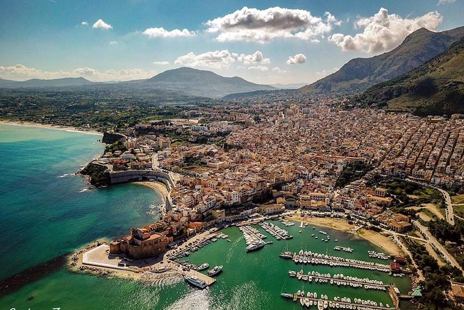 Private Transfer from/to Castellammare del Golfo - A Direct Ride With No Detours, Even in Historic Zones