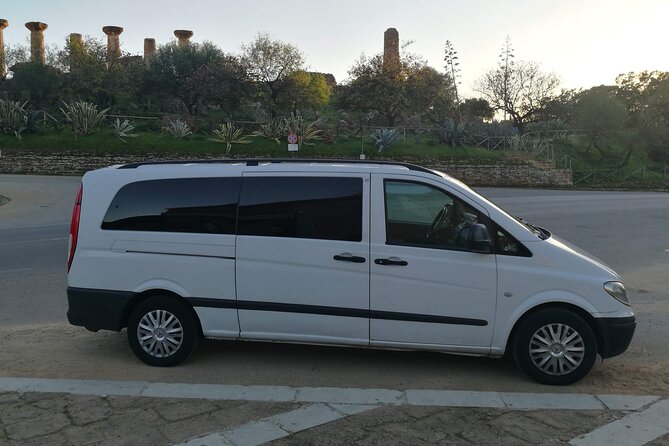 Private Transfert from and to Catania Airport - Catania Airport to Sicily in one easy step
