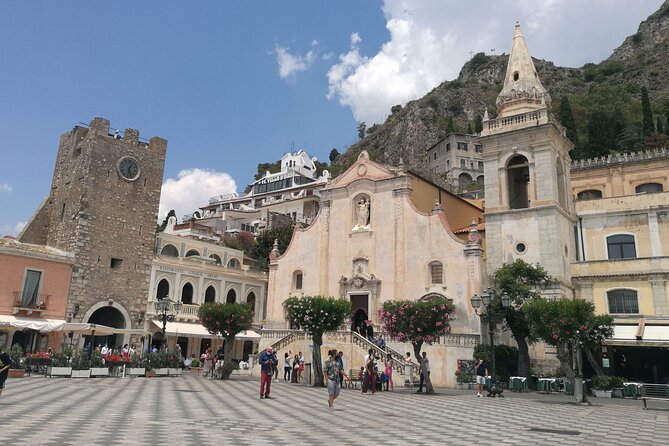 Private Transfert from and to Catania Airport - Price and value: $78.10 per group, up to 3 people