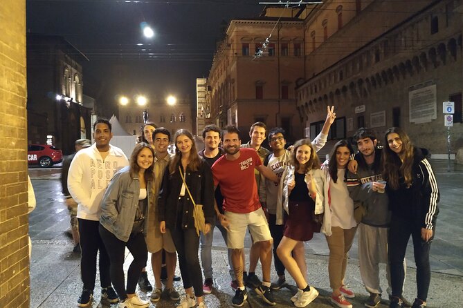 Pub Crawl Palermo - The final stretch toward Palermo: good vibes and a longer last stop