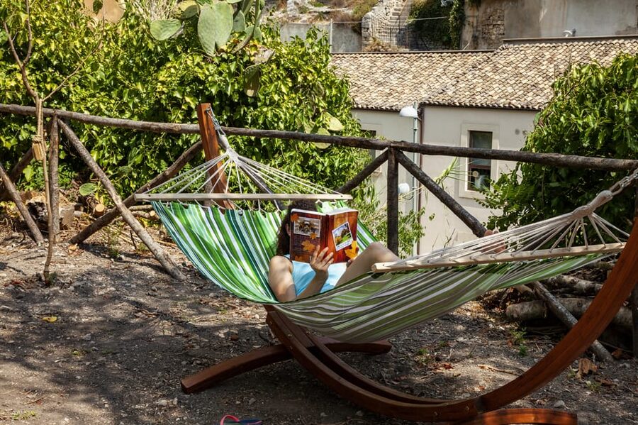 Radici: IImmerse yourself in the heady scents of our garden - From Ragusa Ibla monuments to a quieter world of plants
