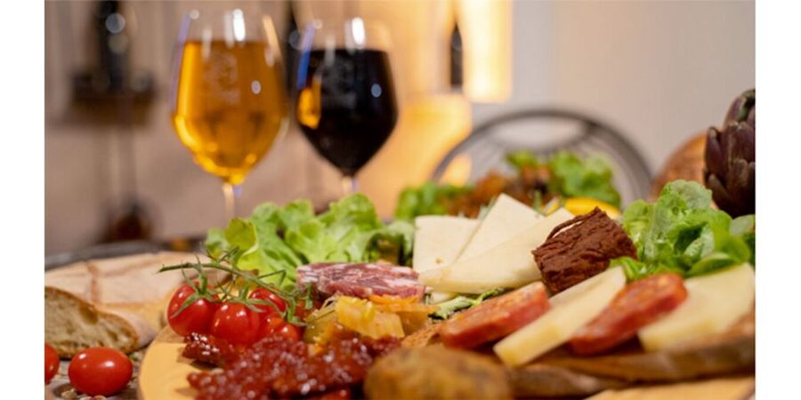 Ragalna: Etna Wine Tasting Experience with Sicilian food - Sicilian food pairing: cold cuts, ricotta, pistachio cream, and jams