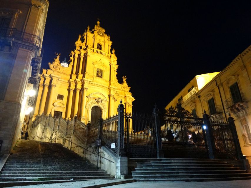 Ragusa Ibla: Walking Tour with Local Guide - Portal of San Giorgio: start where Ragusa’s story resets