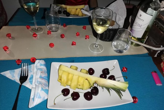 Romantic dinner on a boat - Catania - Night views of the Catania coast, from the waterline
