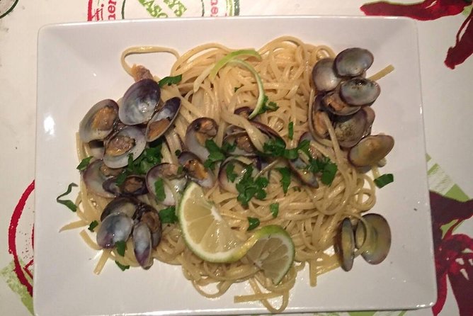 Romantic dinner on a boat - Catania - Who this boat dinner suits best (and who it might not)