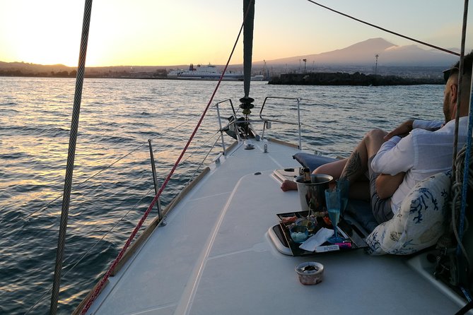 Sailing to Cyclops Islands Group Tour - Food and drinks at sea, including vegetarian options