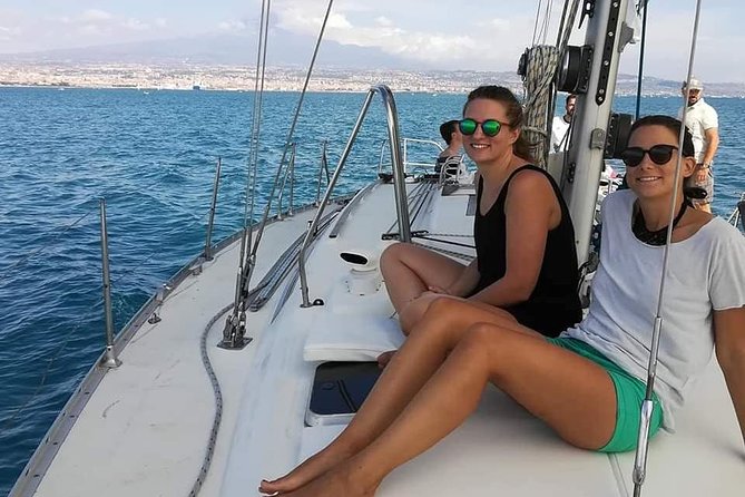 Sailing tour at sunset in catania - Where you start: Blu Marina srl and the small-boat advantage