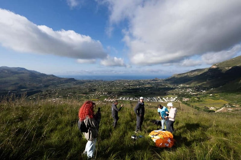 San Vito Lo Capo: paragliding flight with instructor/video - What to wear, what to bring, and what to leave out